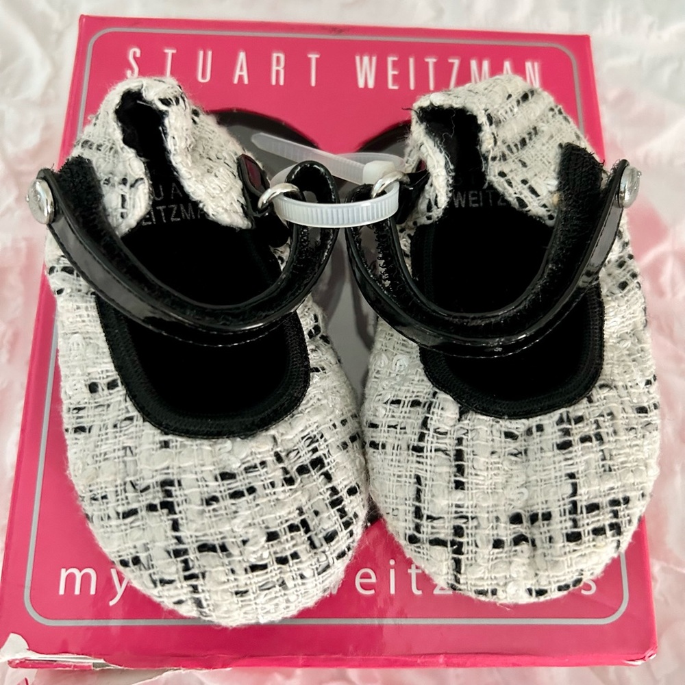 Stuart Weitzman, size 2